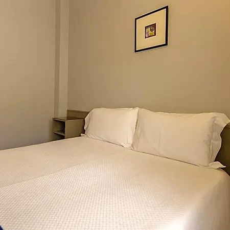 Sao Nicolau Hotel 2*